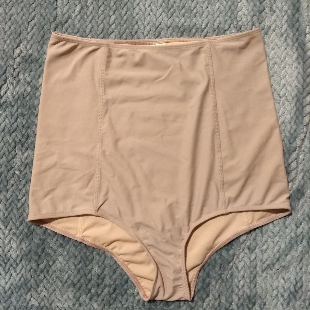 Kortni Jeane Bottoms